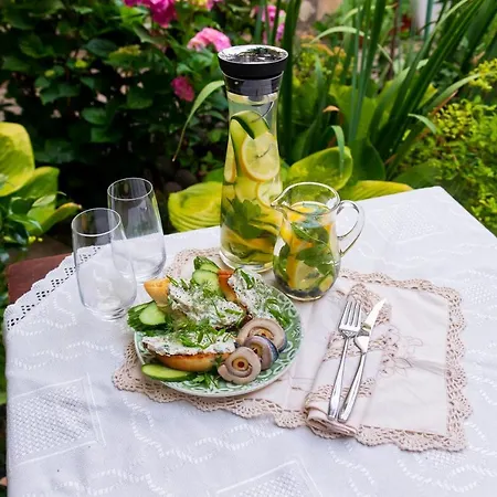 Grancharova Gasthuis 3*